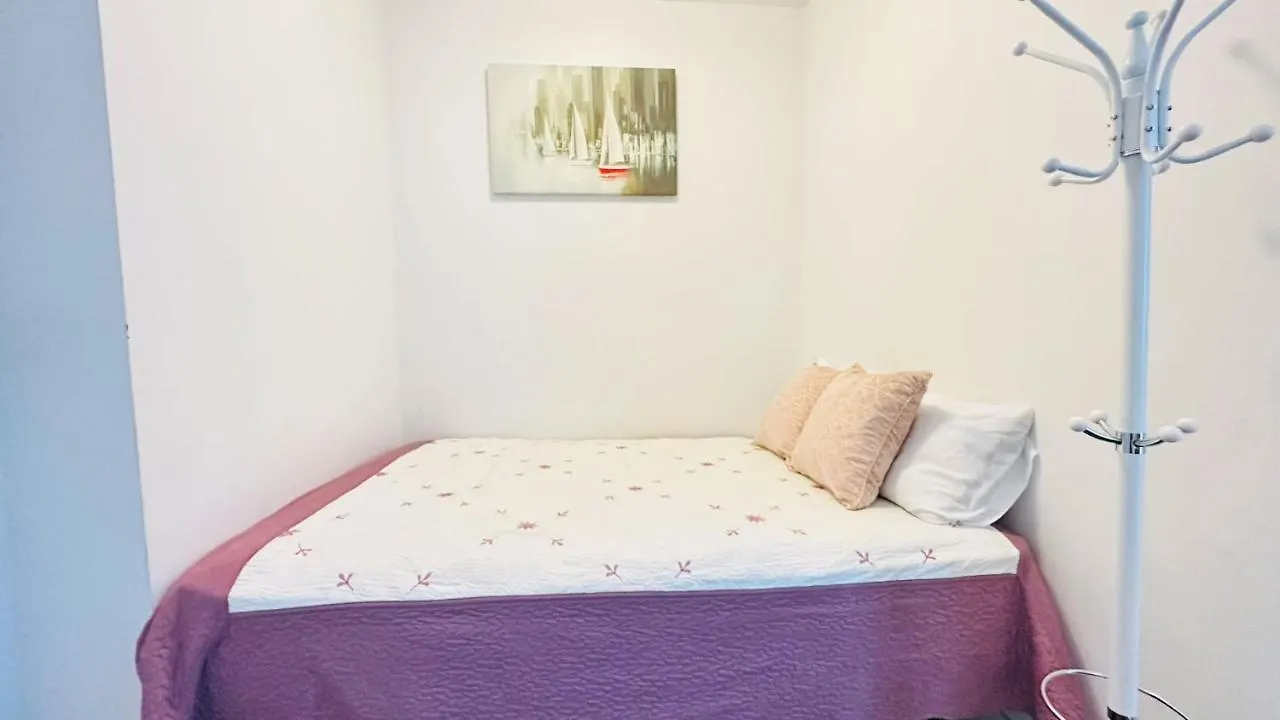 Superior 49Th Floor 3 Bedroom Suite With Cn Tower And City View Toronto 0*,