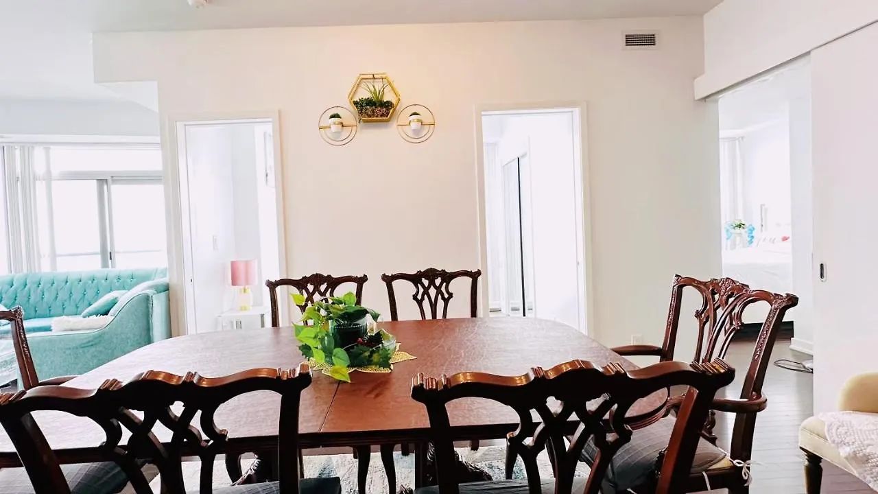 Superior 49Th Floor 3 Bedroom Suite With Cn Tower And City View Toronto 0*,