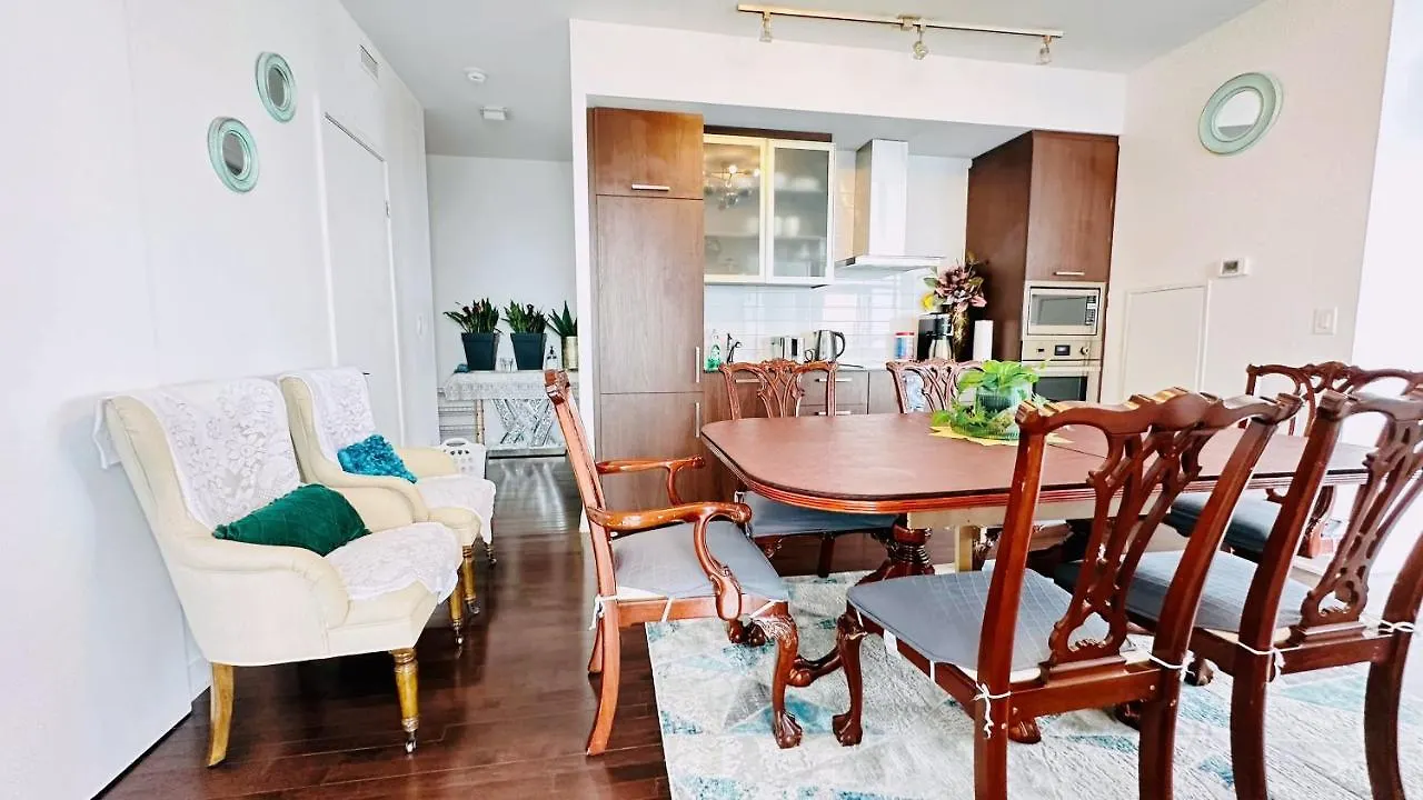 Superior 49Th Floor 3 Bedroom Suite With Cn Tower And City View Toronto Hotel