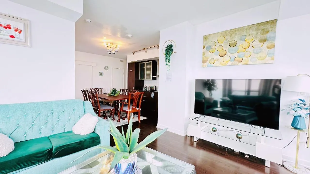 Superior 49Th Floor 3 Bedroom Suite With Cn Tower And City View Toronto