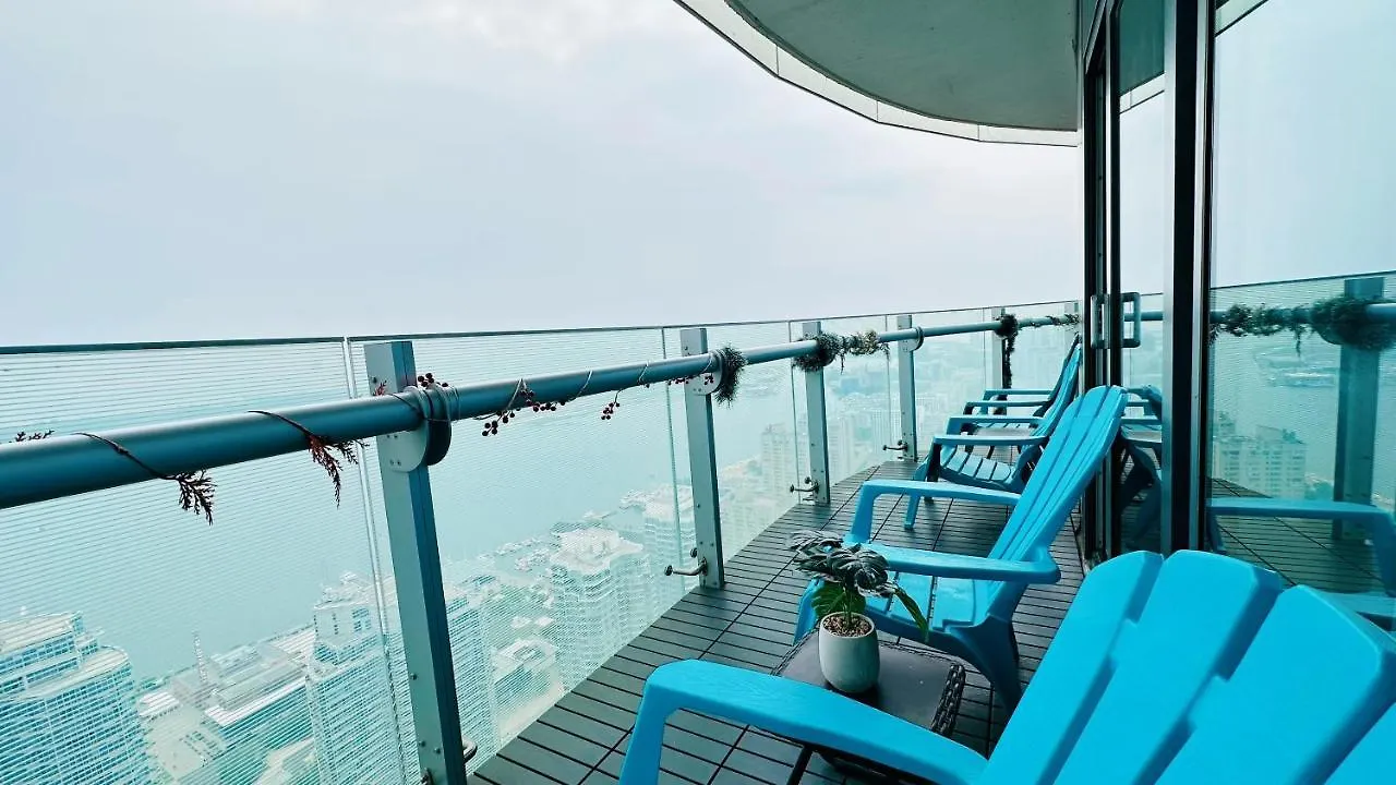 Superior 49Th Floor 3 Bedroom Suite With Cn Tower And City View Toronto Canada