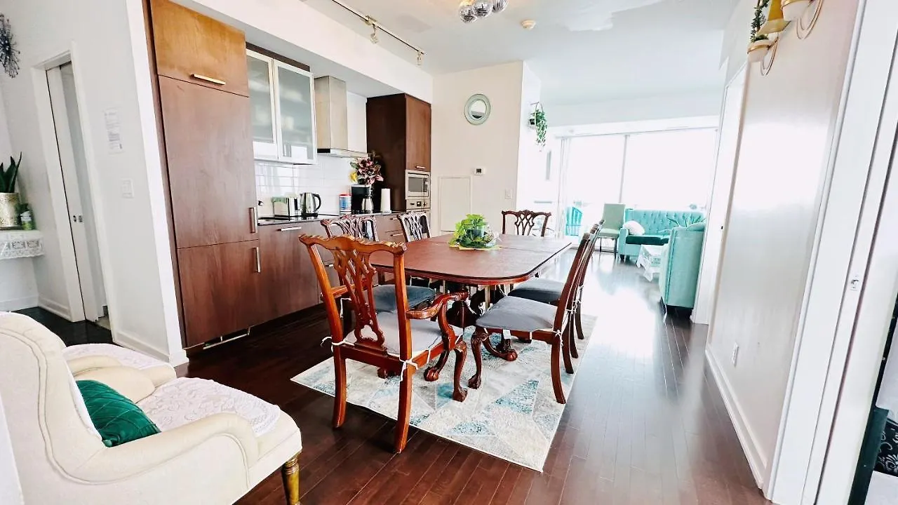 Superior 49Th Floor 3 Bedroom Suite With Cn Tower And City View Toronto Hotel