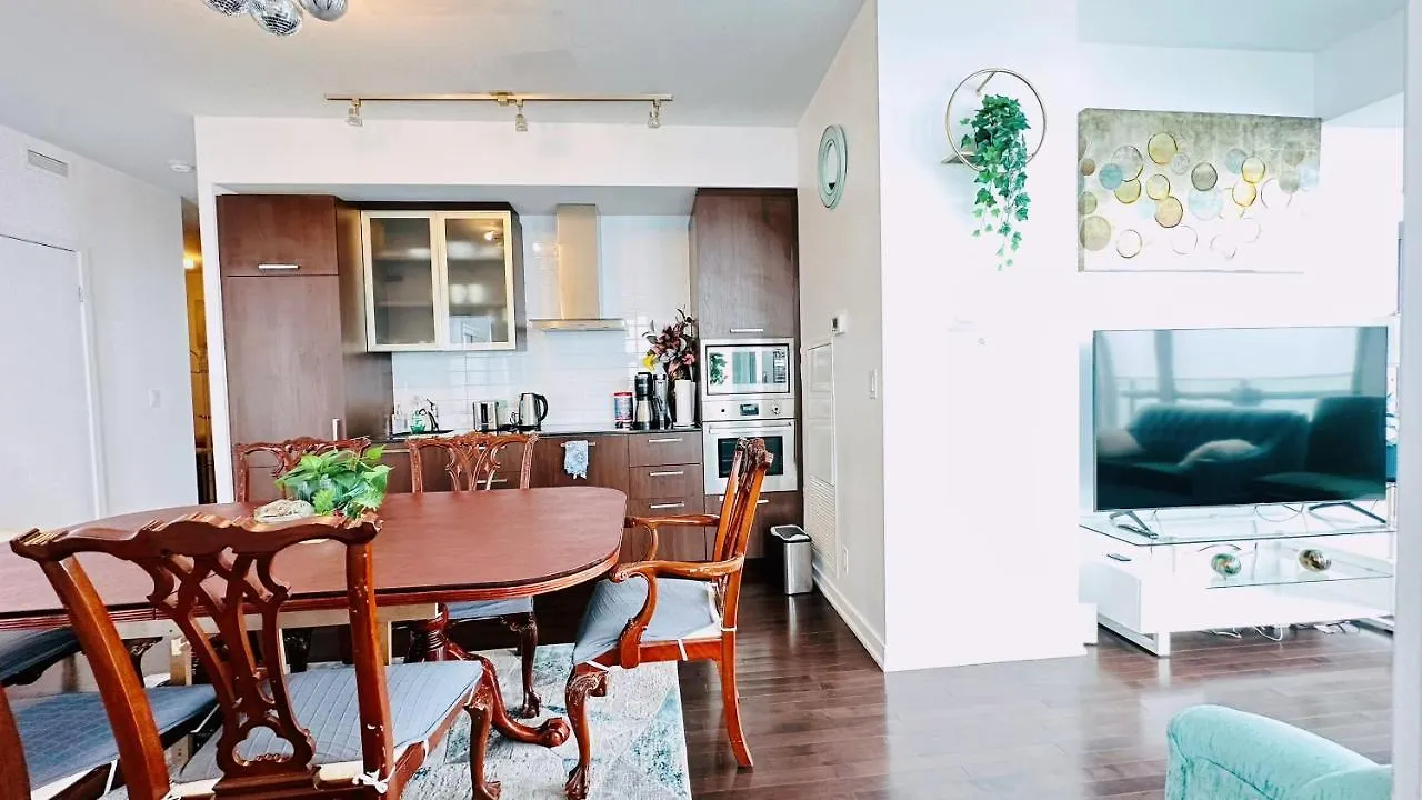 Superior 49Th Floor 3 Bedroom Suite With Cn Tower And City View Toronto