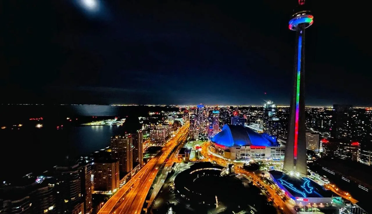 Superior 49Th Floor 3 Bedroom Suite With Cn Tower And City View Toronto Hotel