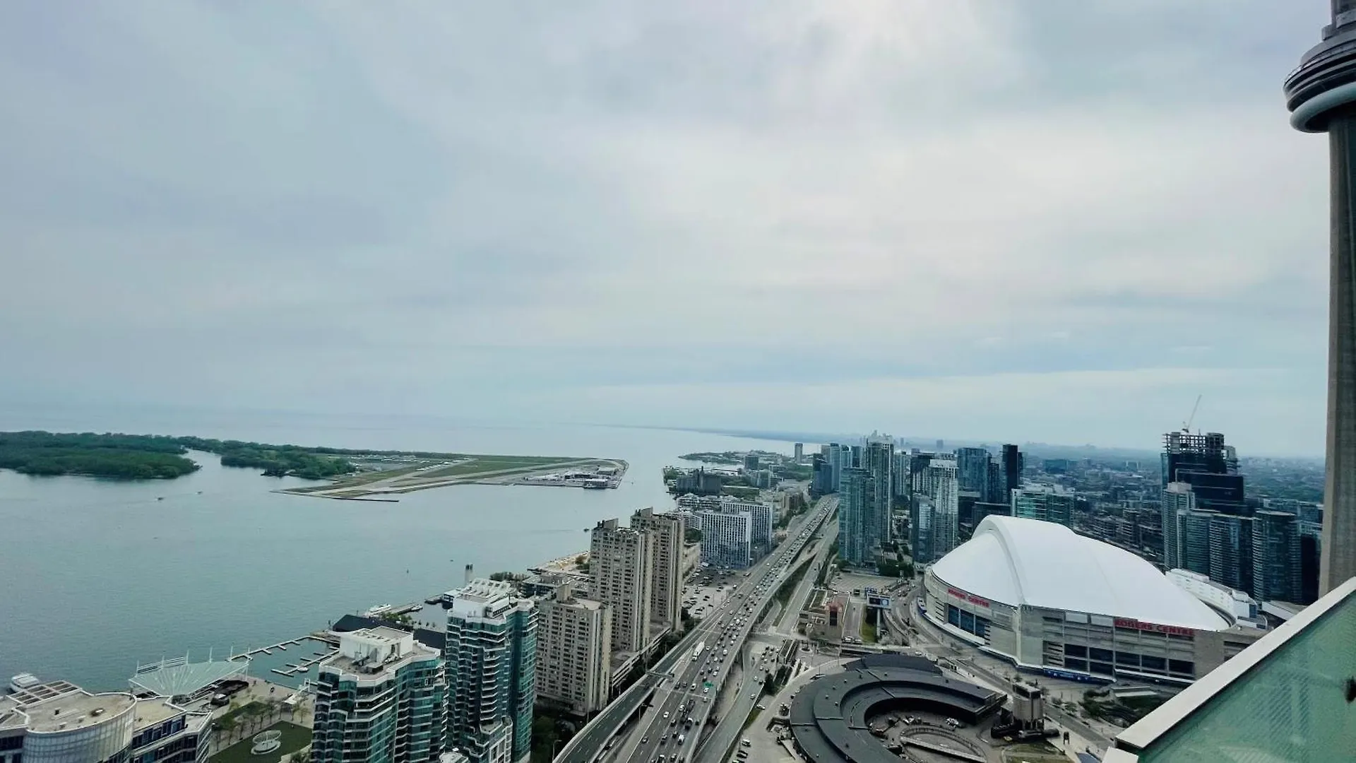 Superior 49Th Floor 3 Bedroom Suite With Cn Tower And City View Toronto
